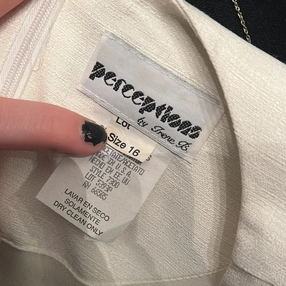 White tan and black Perceptions Dress - Picture 3 of 4